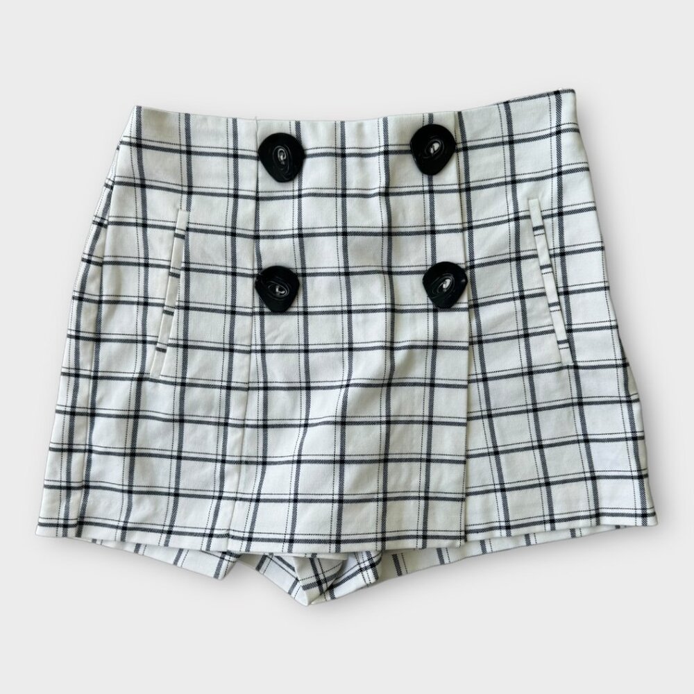 Zara plaid pattern skirt / shorts (skort) women's size med